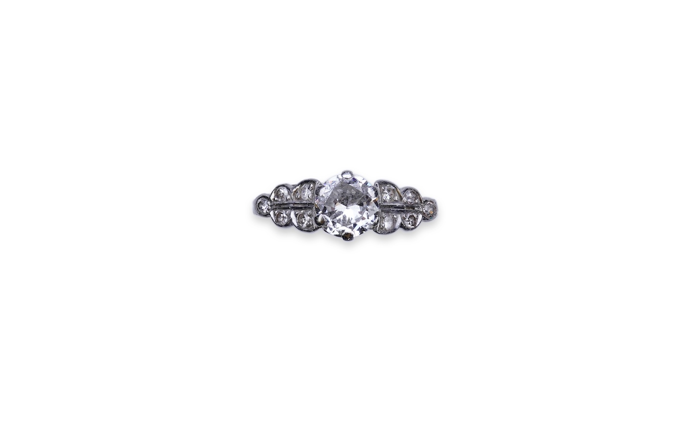 A diamond ring, mid 20th century